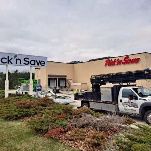 Pylon Sign for Pick 'N Save Grocery Store
