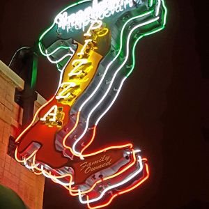 Napoletana Italian Restaurant Neon Sign - New Berlin, WI