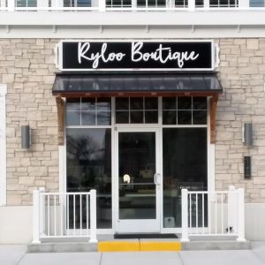 Ryloo Boutique Cabinet Sign - Cedarburg, WI